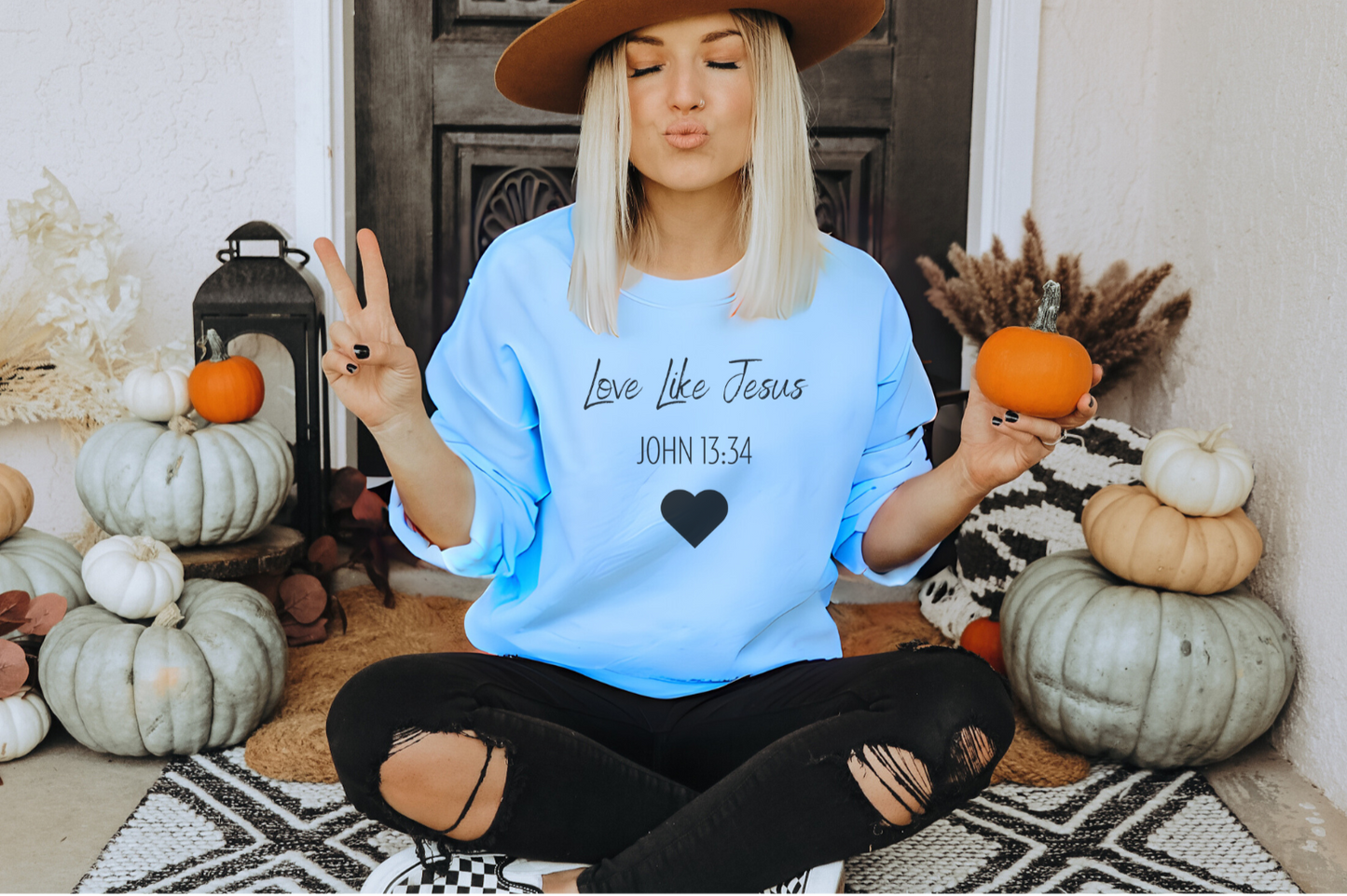 Adult Unisex - Love Like Jesus John 13:34 Crewneck Sweatshirt