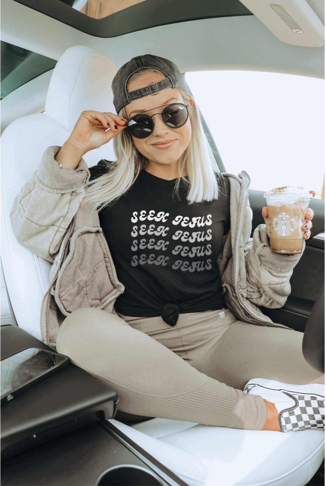 Adult Unisex - Seek Jesus Short Sleeve Tee